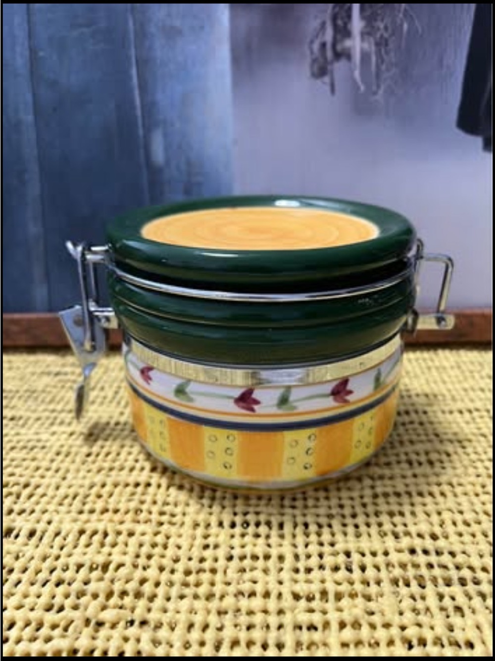 Decorative Ceramic Food Storage Jar with Green and Yellow Lid